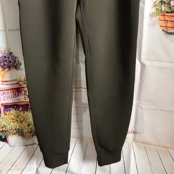 NWT DKOV LULULEMON EMBRACE THE SPACE PANT - - 4 - Picture 5 of 8